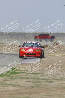 media/Oct-25-2025-CalClub SCCA (Sat) [[34c778dfbe]]/Group 4/Qualifying/